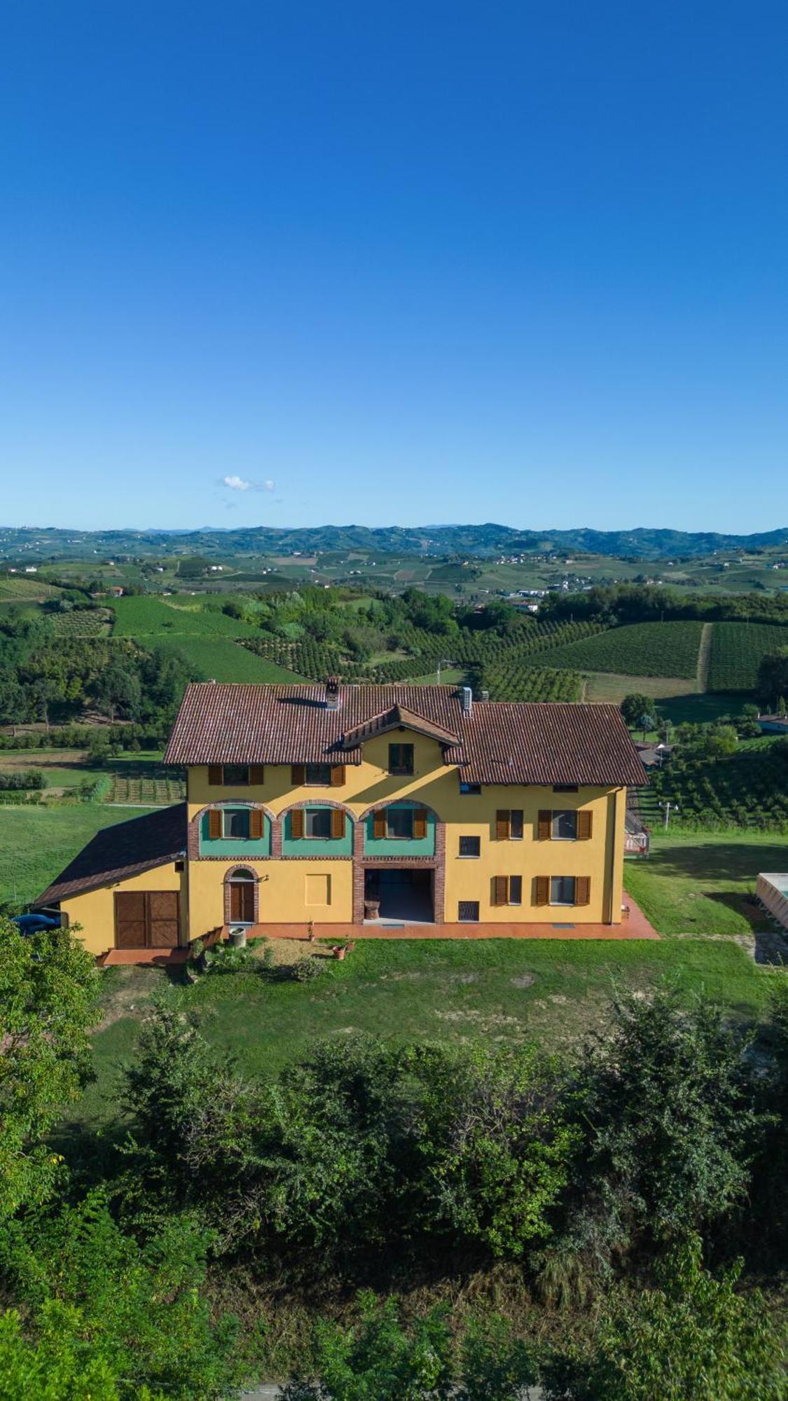 Agriturismo Cascina Reggio Castelnuovo  エクステリア 写真