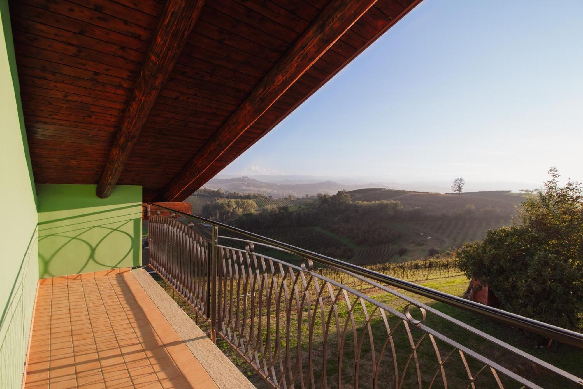 Agriturismo Cascina Reggio Castelnuovo  エクステリア 写真