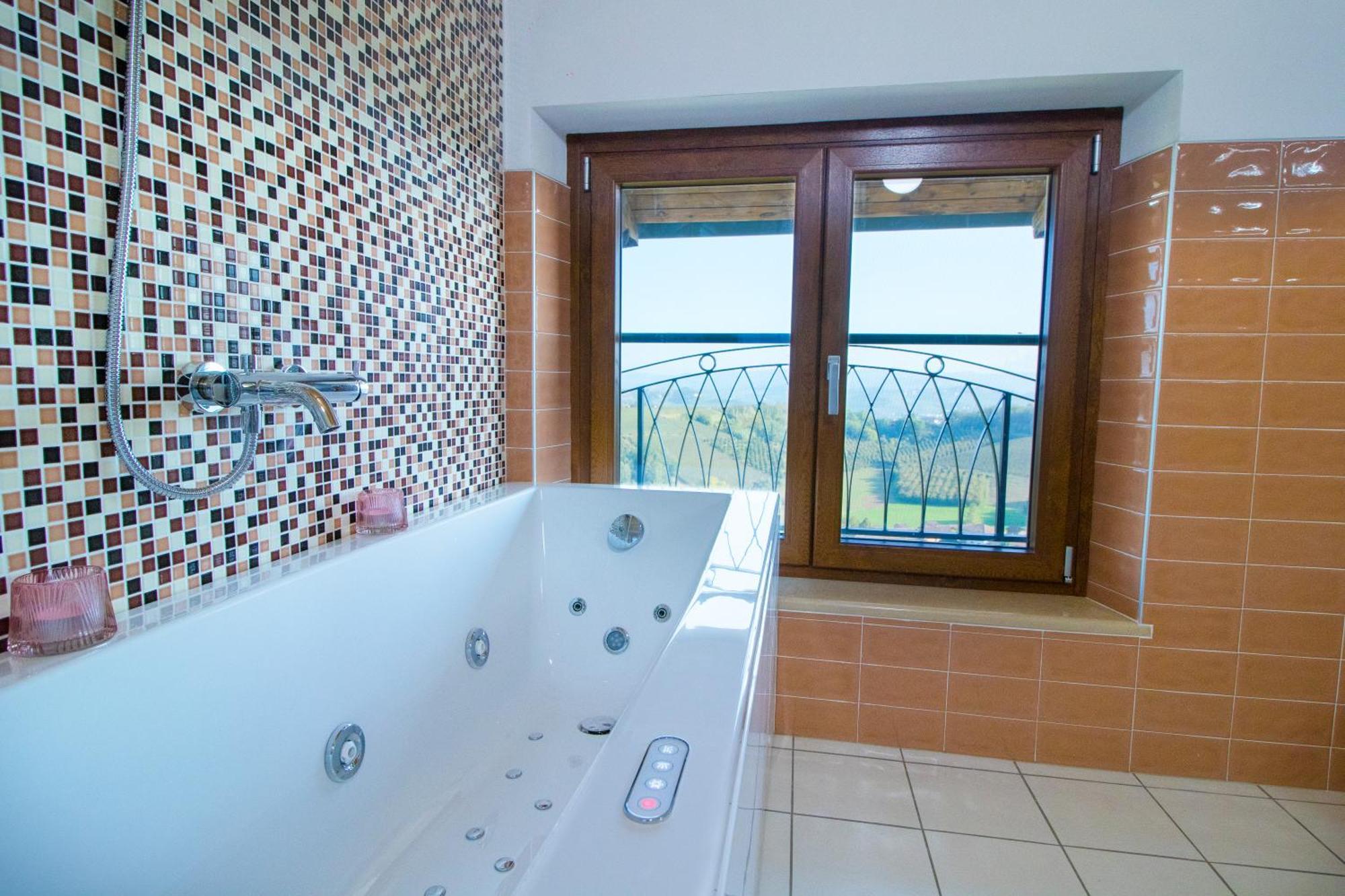 Agriturismo Cascina Reggio Castelnuovo  エクステリア 写真