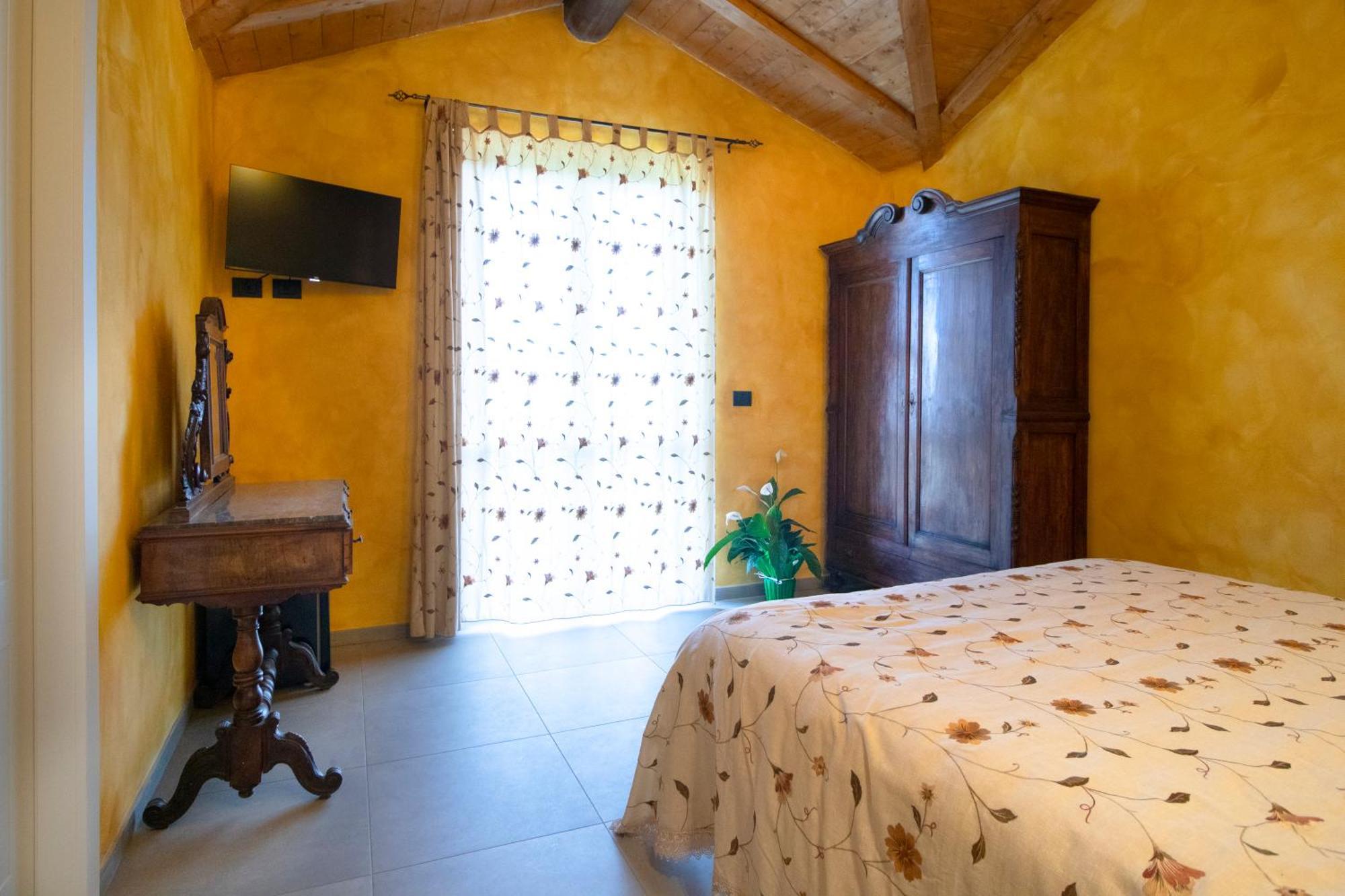 Agriturismo Cascina Reggio Castelnuovo  エクステリア 写真