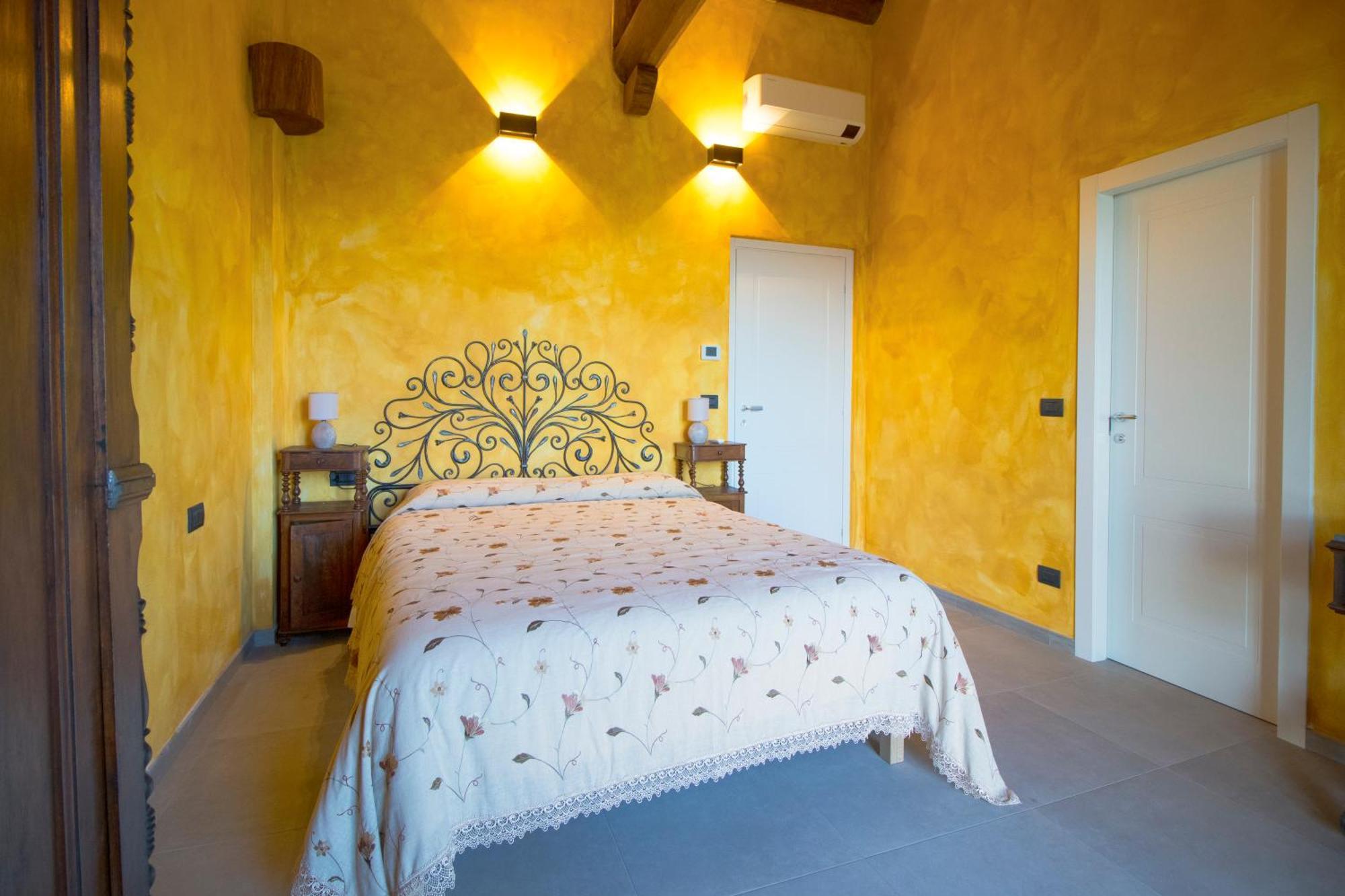 Agriturismo Cascina Reggio Castelnuovo  エクステリア 写真