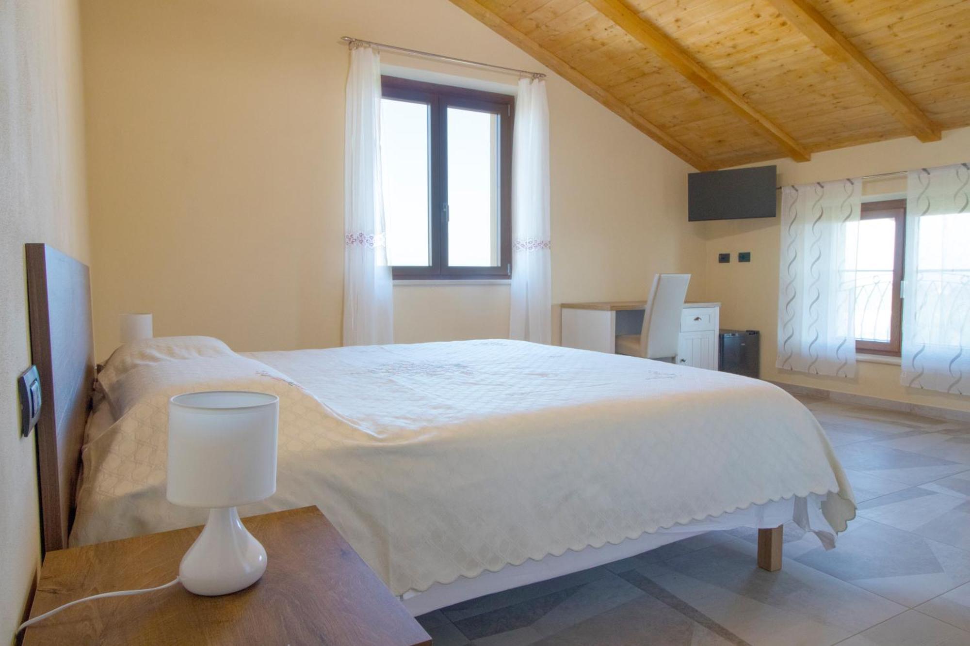 Agriturismo Cascina Reggio Castelnuovo  エクステリア 写真